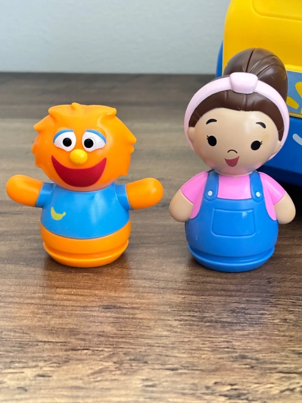 Ms. Rachel Official First Learning Electronic School Bus 2 Figures Toddler Toy